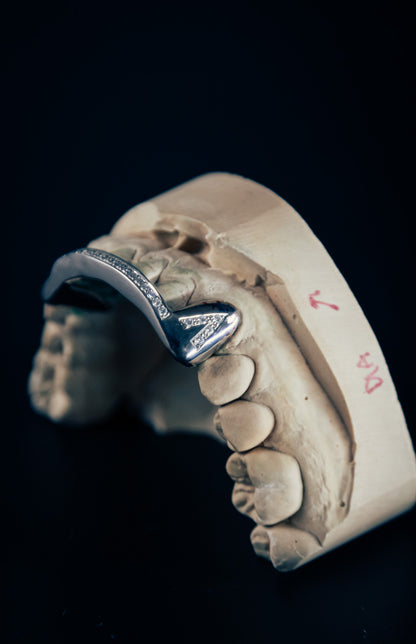 Diamond Bar / Letter