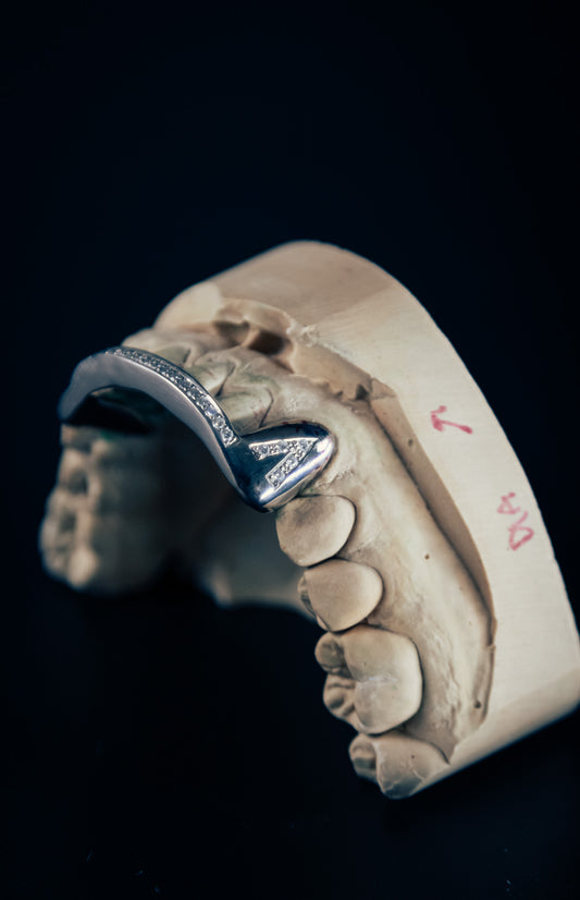 Diamond Bar / Letter